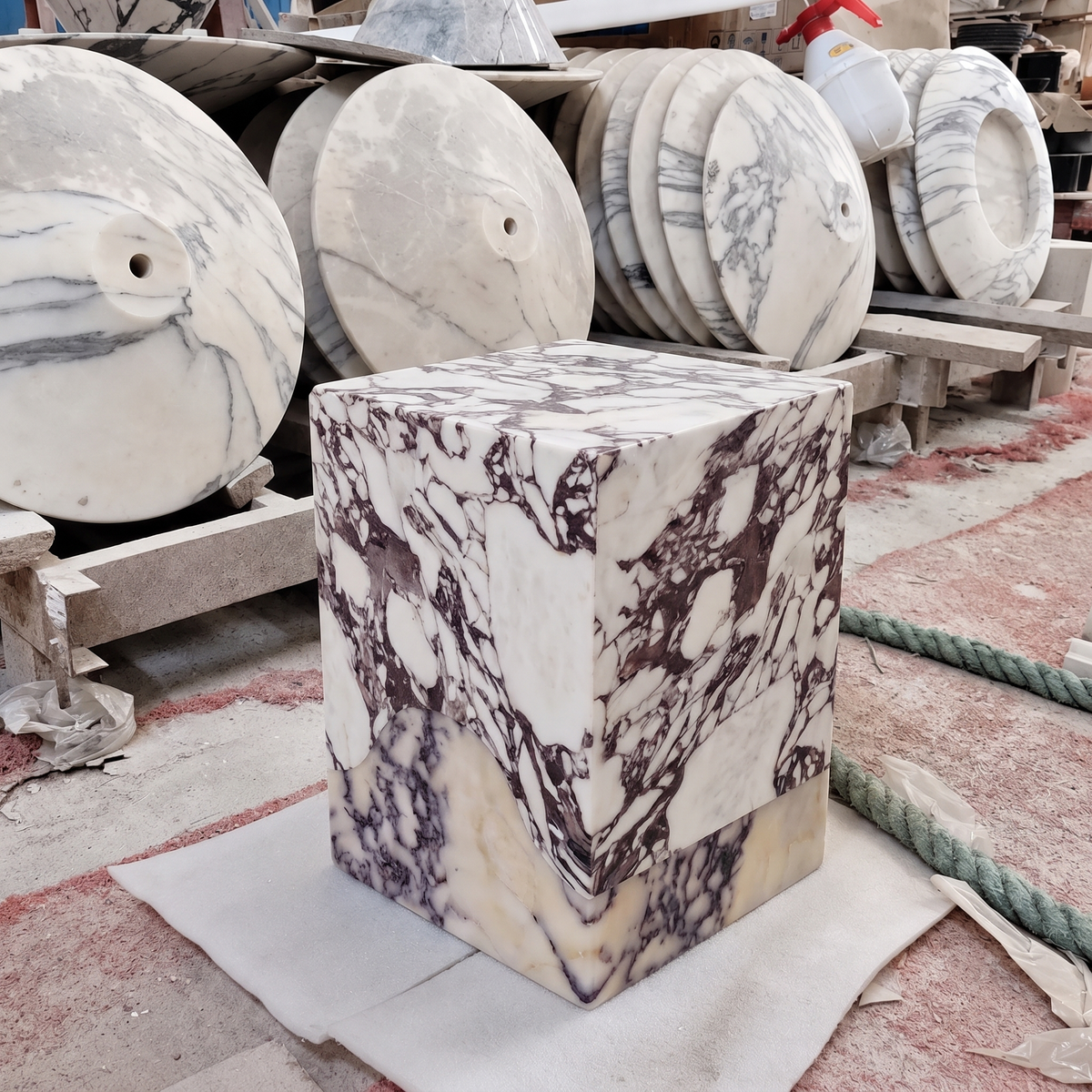Mesa auxiliar de mármol Harmony